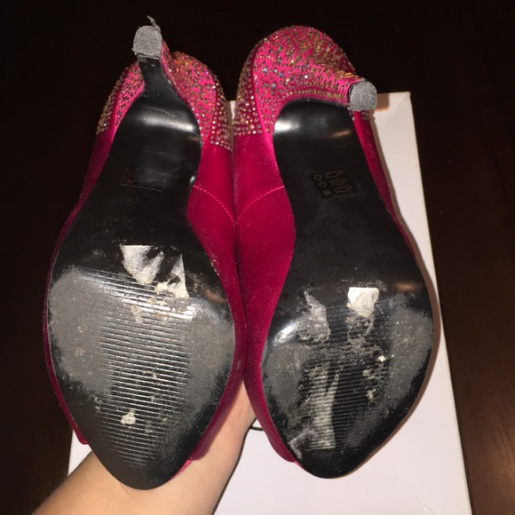 Steve Madden Peep Toe Pump - Picture 6 of 6